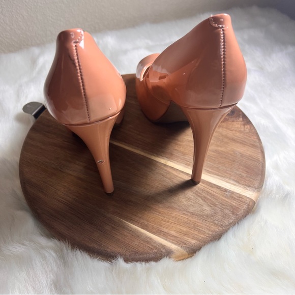 GUESS Rosalie Blush Pink Patent Leather Heels Size 8.5 - Picture 3 of 11